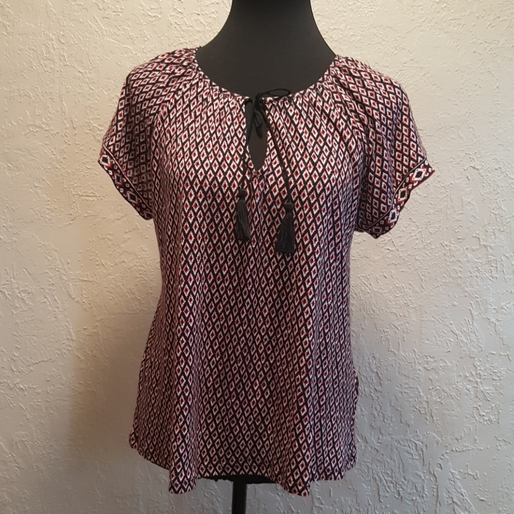 ⬇️Joie- Soft Black and red tunic sz XS